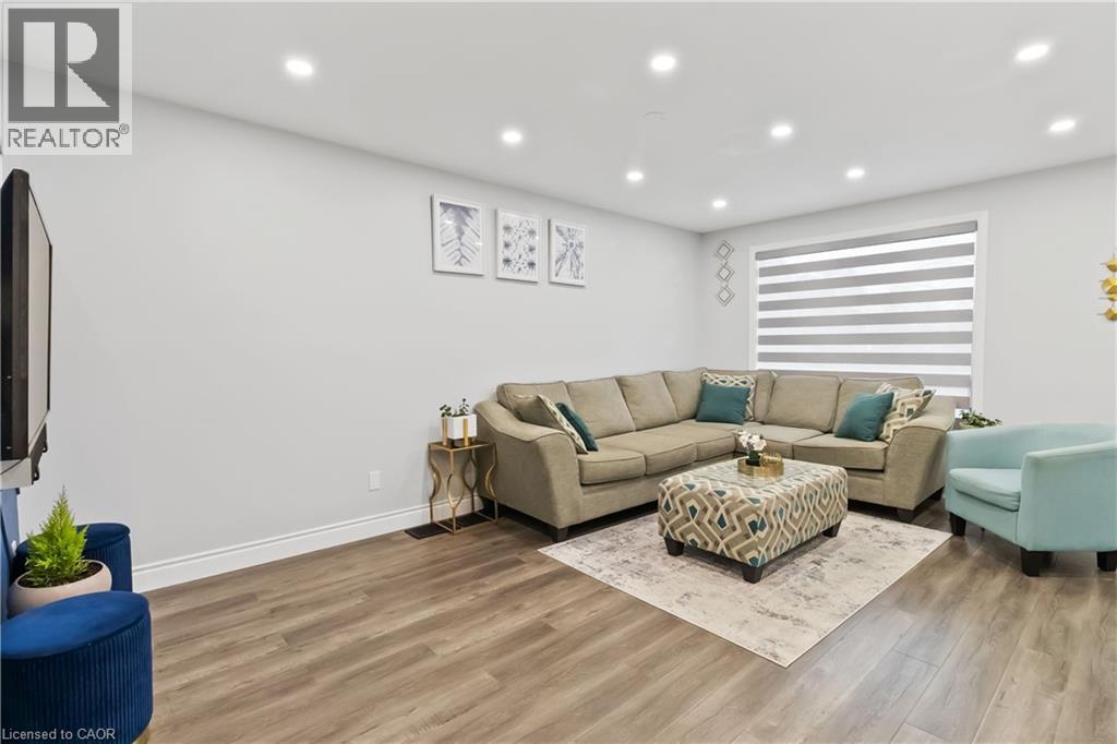 11 Bond Court, Guelph, Ontario  N1H 8N6 - Photo 10 - 40812112