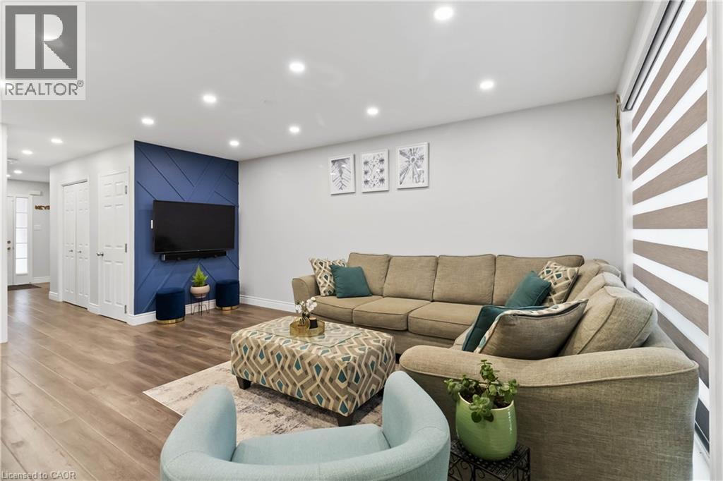 11 Bond Court, Guelph, Ontario  N1H 8N6 - Photo 12 - 40812112