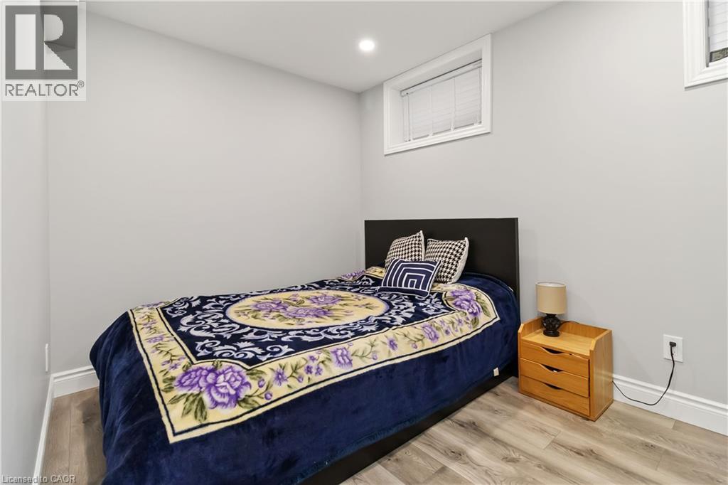 11 Bond Court, Guelph, Ontario  N1H 8N6 - Photo 36 - 40812112