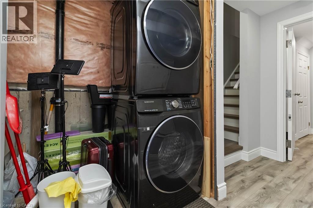 11 Bond Court, Guelph, Ontario  N1H 8N6 - Photo 39 - 40812112