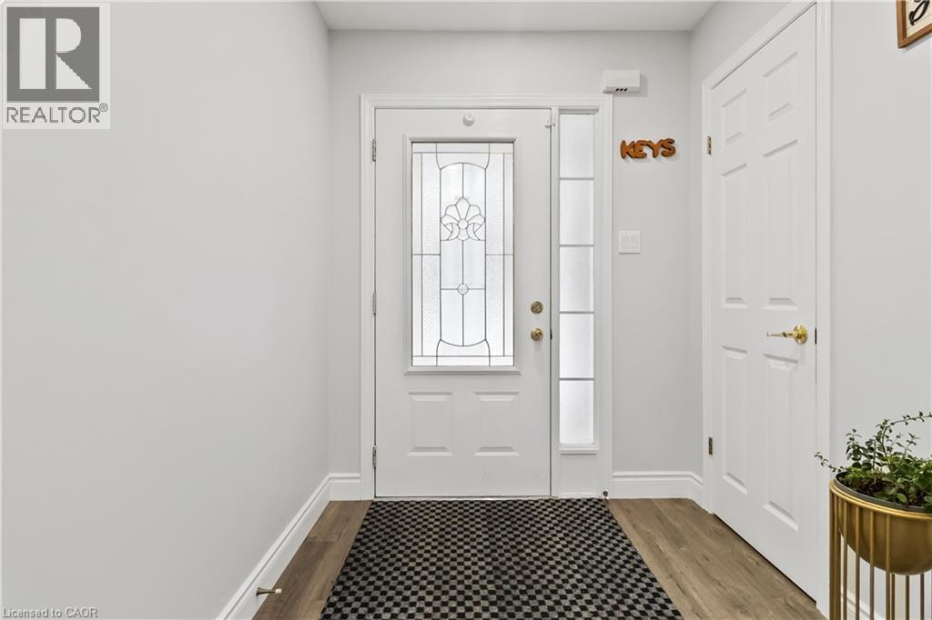 11 Bond Court, Guelph, Ontario  N1H 8N6 - Photo 6 - 40812112