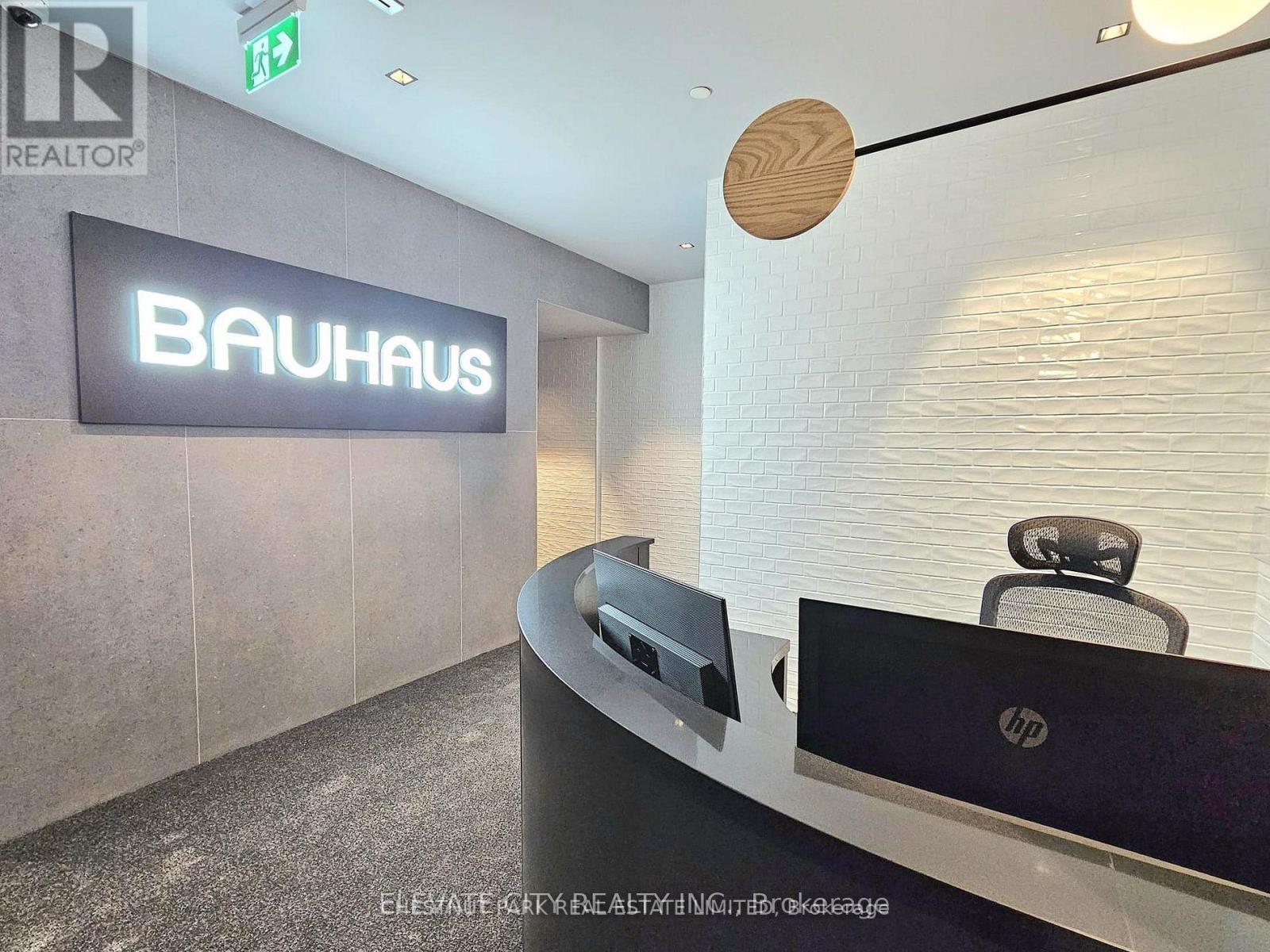 2604 - 284 King Street, Toronto, Ontario M5A 1K4 - Photo 19 - C12881894