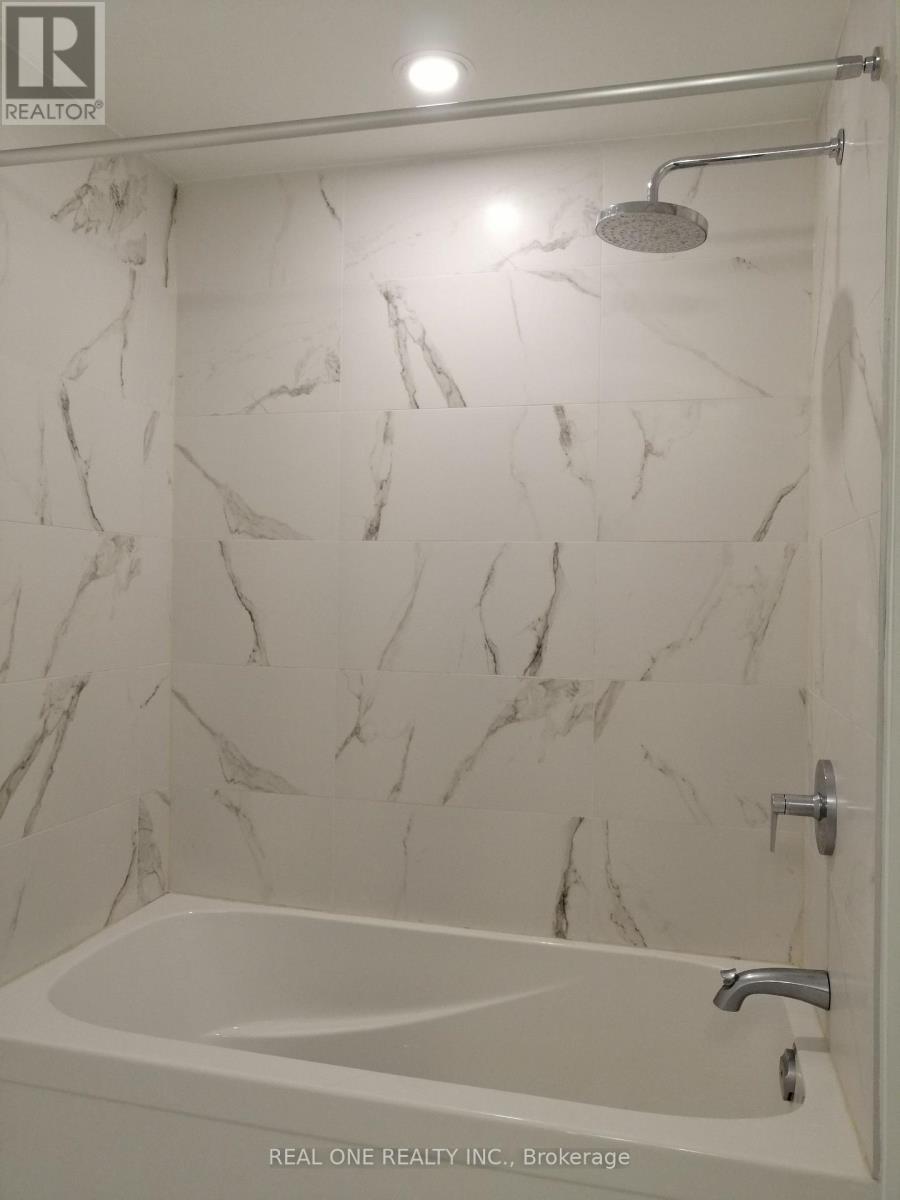 1903 - 8 Olympic Garden Drive, Toronto, Ontario M2M 0B9 - Photo 11 - C12881904