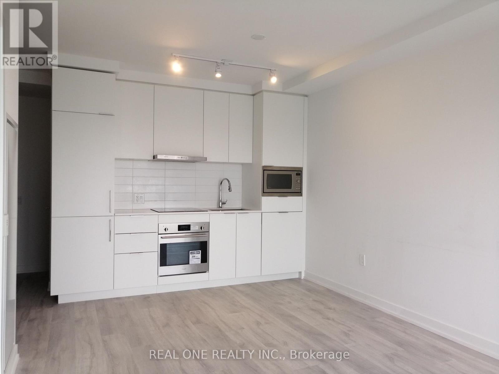 1903 - 8 Olympic Garden Drive, Toronto, Ontario M2M 0B9 - Photo 5 - C12881904