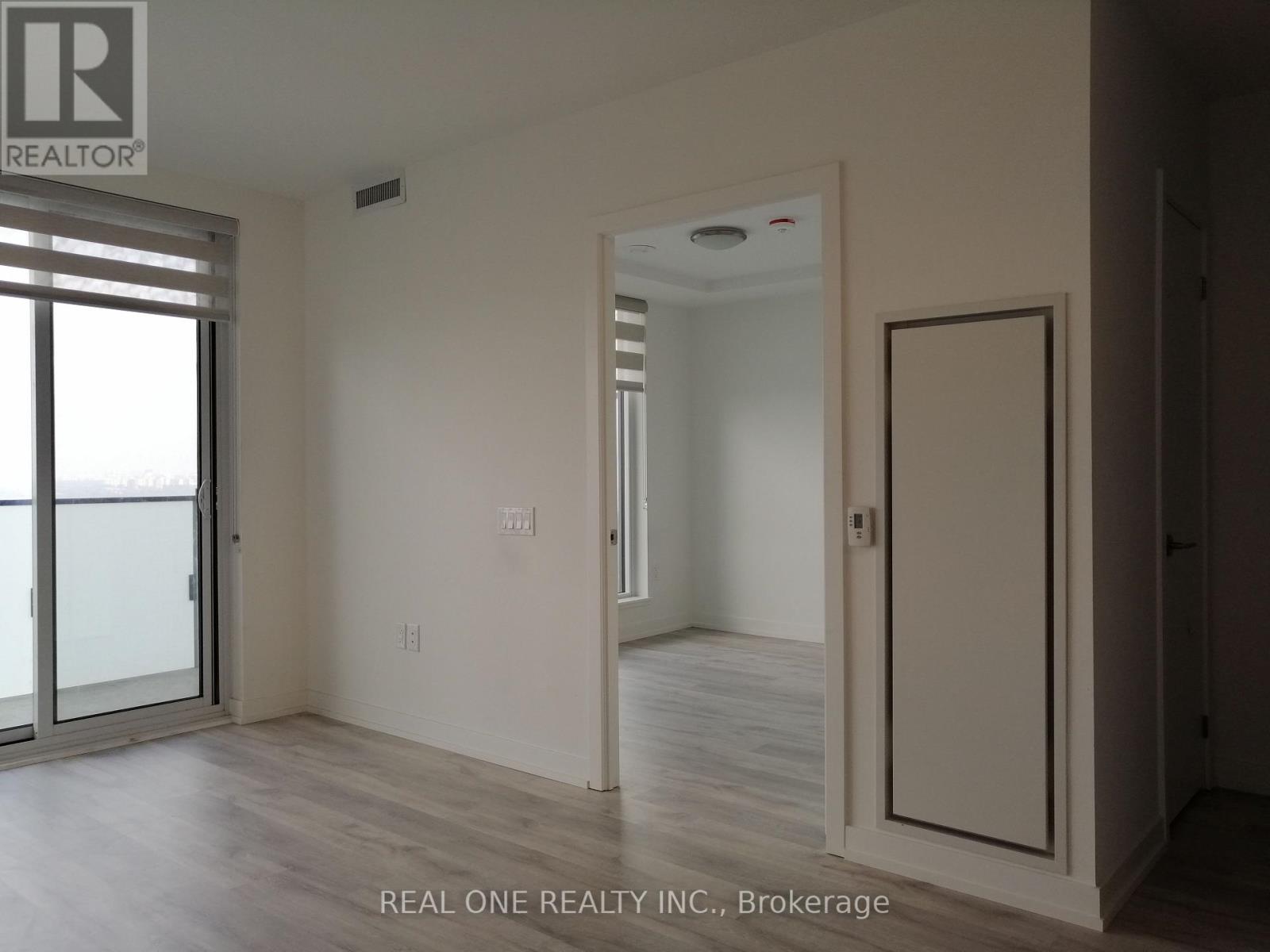 1903 - 8 Olympic Garden Drive, Toronto, Ontario M2M 0B9 - Photo 7 - C12881904