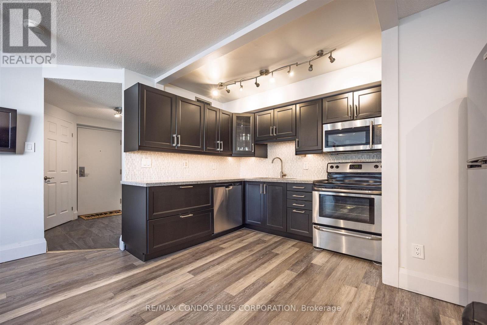 1807 - 55 Centre Avenue, Toronto, Ontario  M5G 1R4 - Photo 7 - C12881918