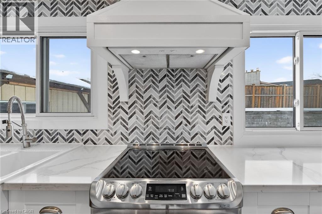 31 Maynard Street, Hamilton, Ontario  L9B 1R9 - Photo 11 - 40812001