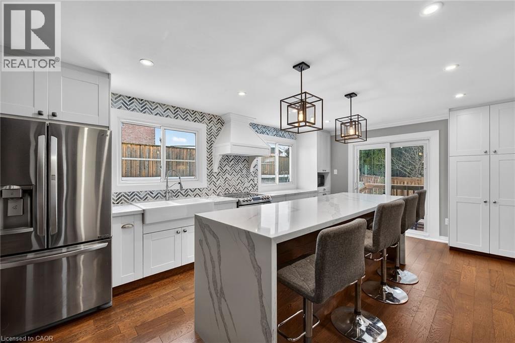 31 Maynard Street, Hamilton, Ontario  L9B 1R9 - Photo 7 - 40812001