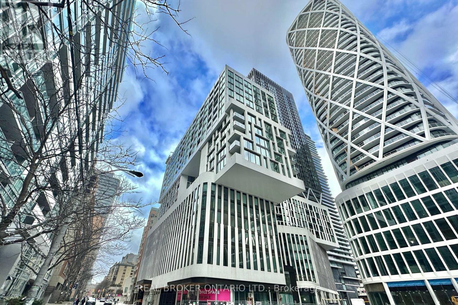 1513 - 121 ST PATRICK STREET, Toronto, Ontario