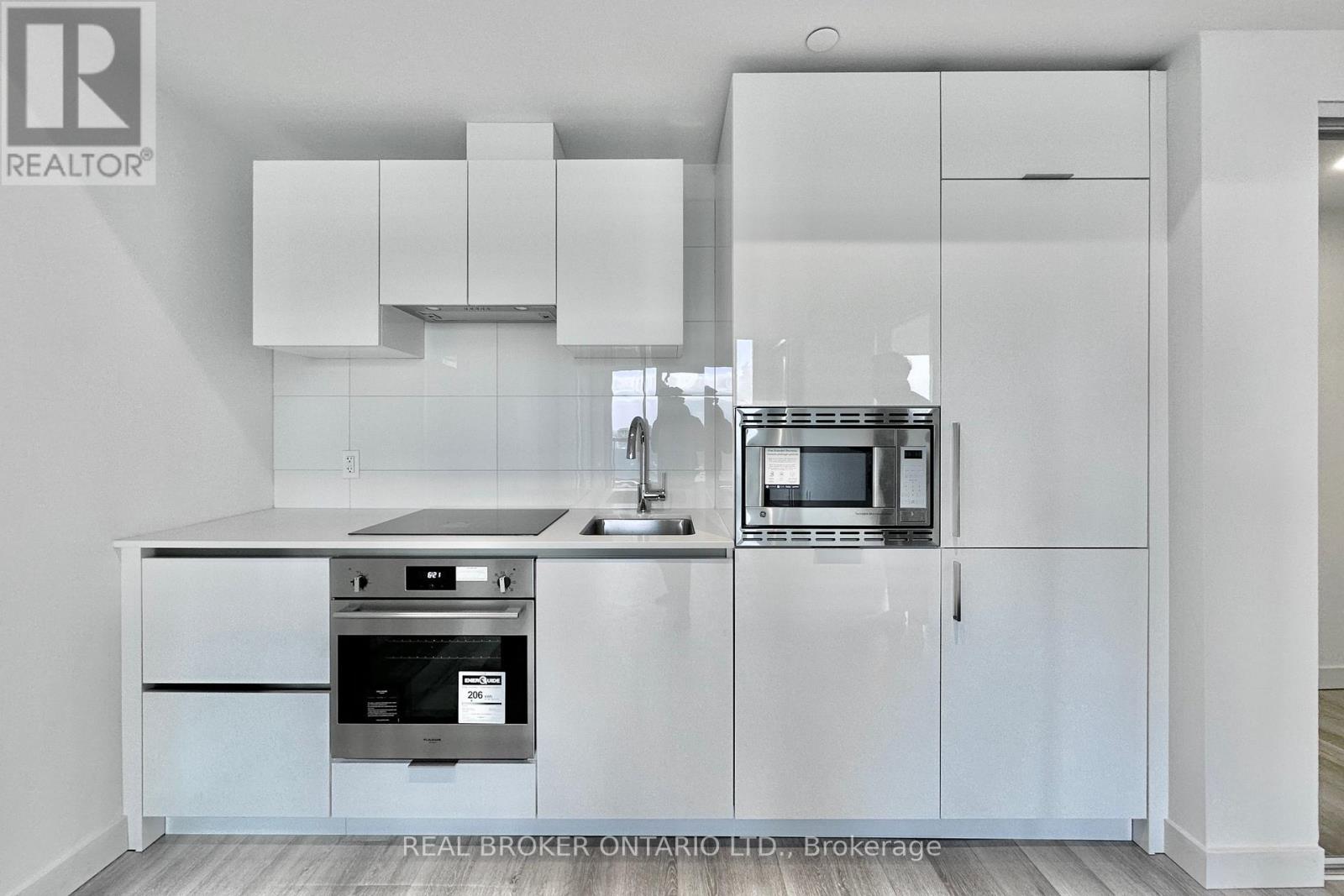 1513 - 121 St Patrick Street, Toronto, Ontario  M5T 0B8 - Photo 11 - C12881972