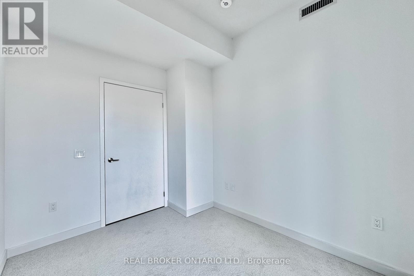 1513 - 121 St Patrick Street, Toronto, Ontario  M5T 0B8 - Photo 18 - C12881972