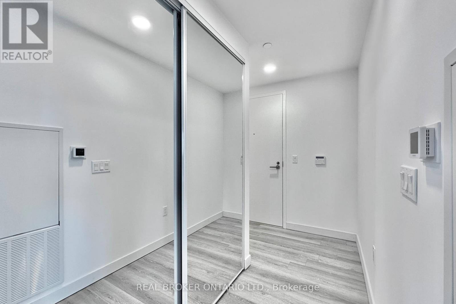 1513 - 121 St Patrick Street, Toronto, Ontario  M5T 0B8 - Photo 8 - C12881972