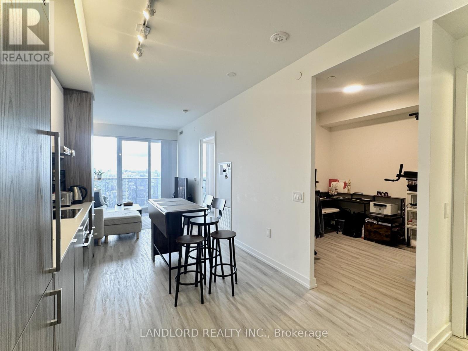 7102 - 55 Cooper Street, Toronto, Ontario  M5E 0G1 - Photo 11 - C12881974