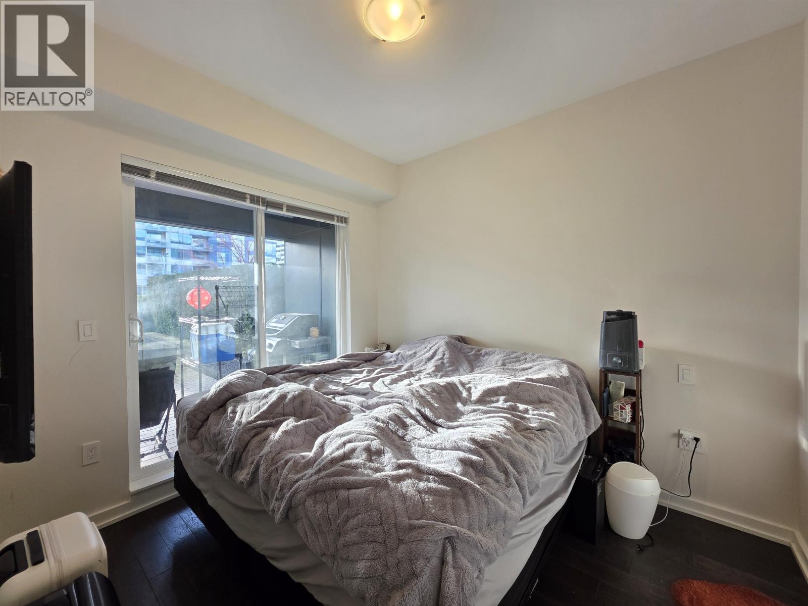 Listing Picture 4 of 17 : 122 5311 CEDARBRIDGE WAY, Richmond / 烈治文 - 魯藝地產 Yvonne Lu Group - MLS Medallion Club Member