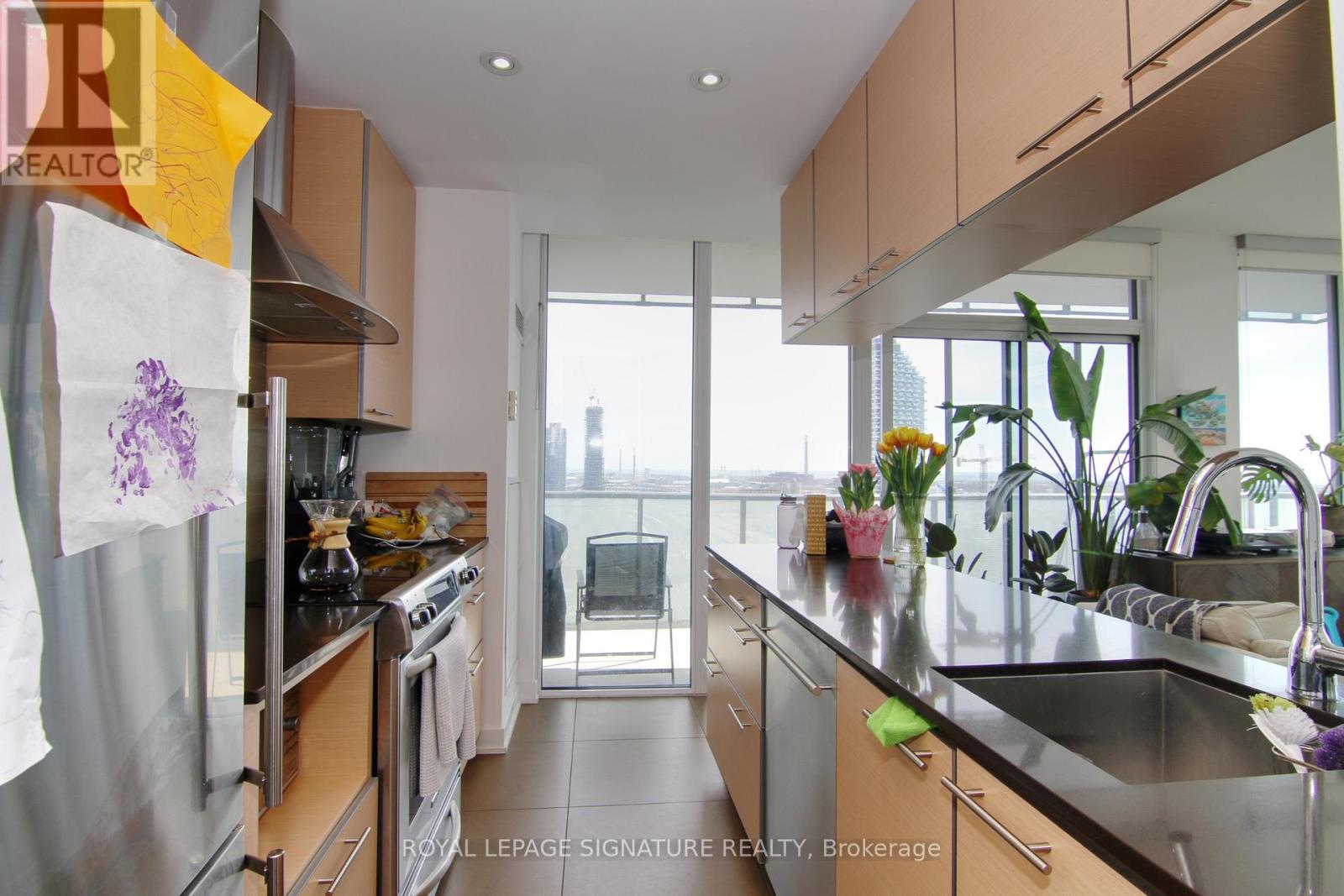 2110 - 1 Market Street, Toronto, Ontario  M5E 0A2 - Photo 6 - C12876794