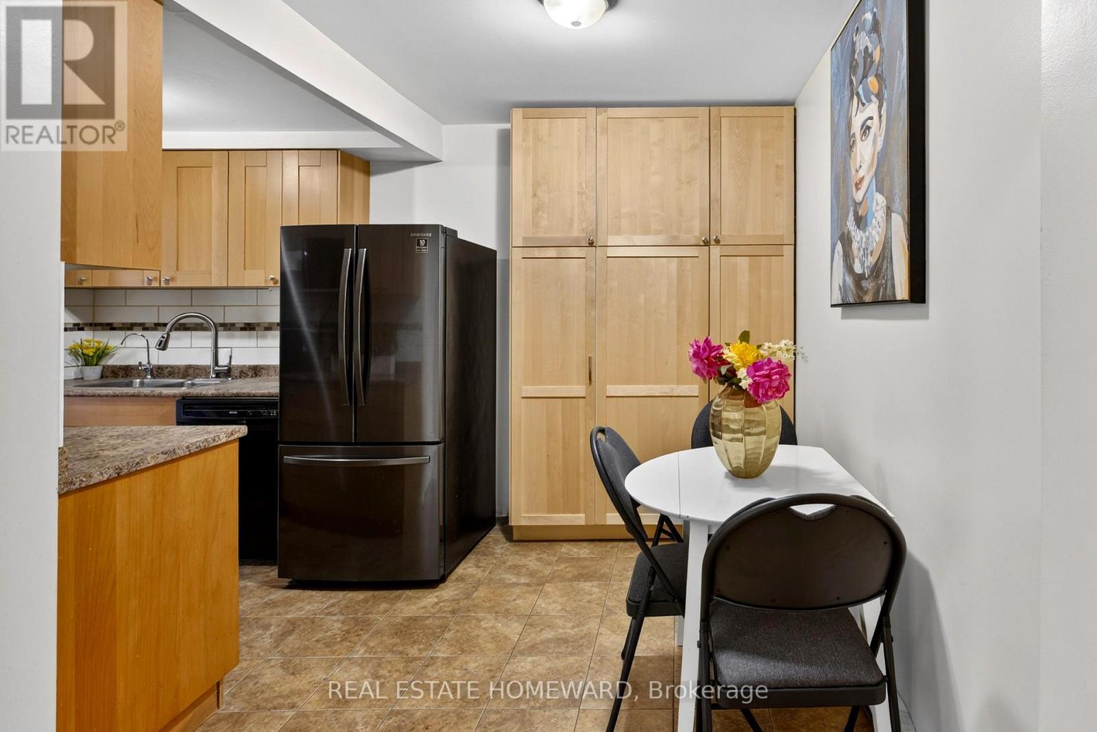 22 - 350 Camelot Court, Oshawa, Ontario L1G 6P7 - Photo 9 - E12881962