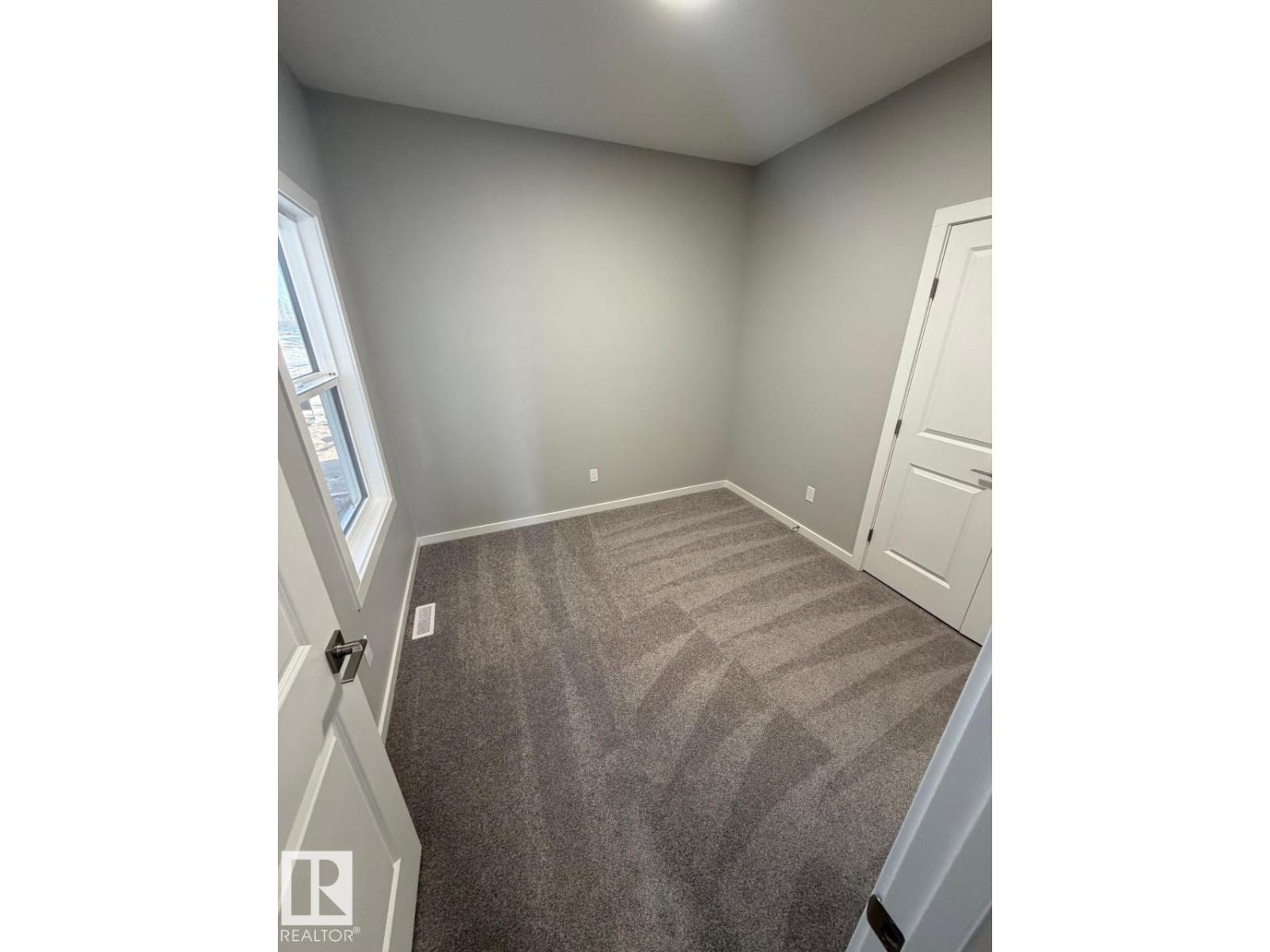 2334 Egret Wy Nw, Edmonton, Alberta  T6M 3G8 - Photo 5 - E4477439