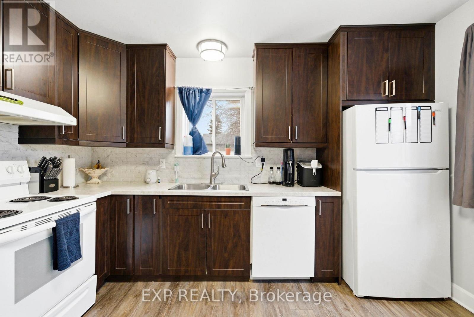 229 Fourth Street W, Cornwall, Ontario  K6J 2R9 - Photo 4 - X12881960