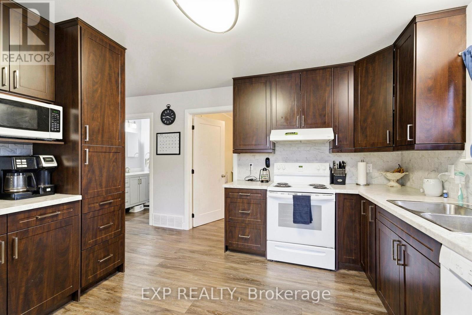 229 Fourth Street W, Cornwall, Ontario  K6J 2R9 - Photo 6 - X12881960