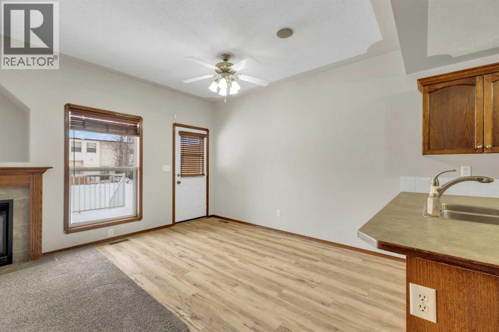 343 Addington Drive, Red Deer, Alberta  T4R 3H7 - Photo 8 - A2288421