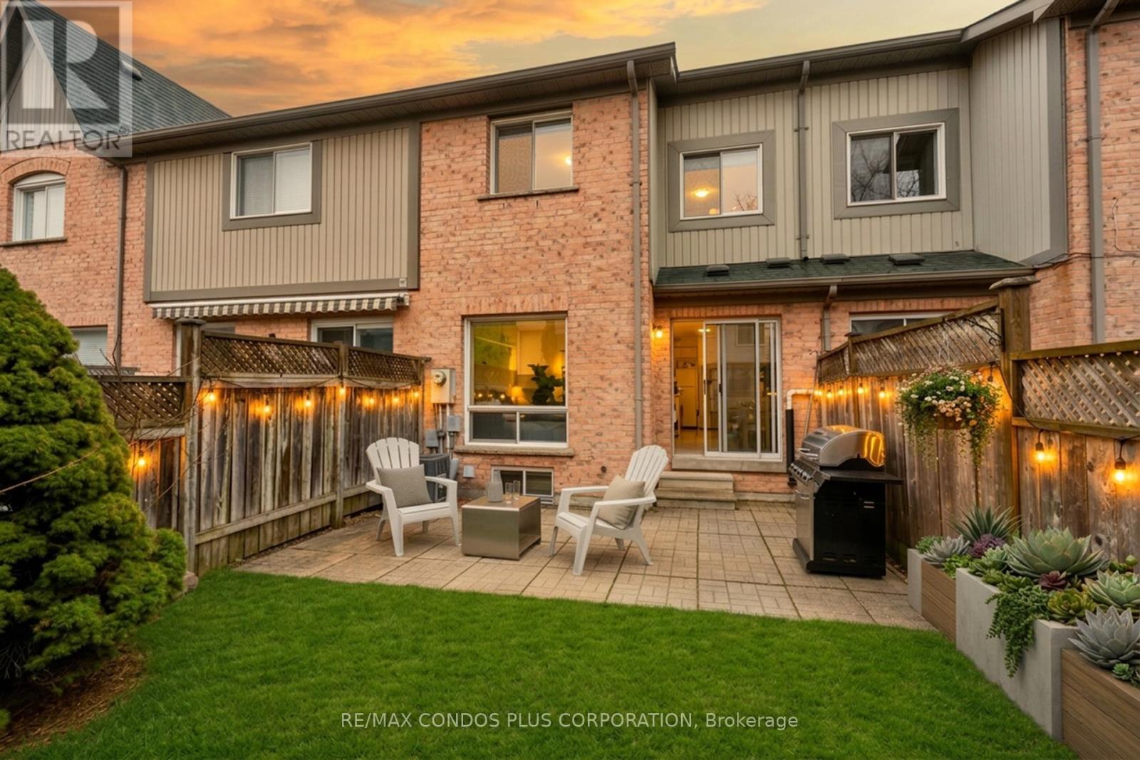 62 - 2945 Thomas Street, Mississauga, Ontario L5M 6C1 - Photo 8 - W12881944