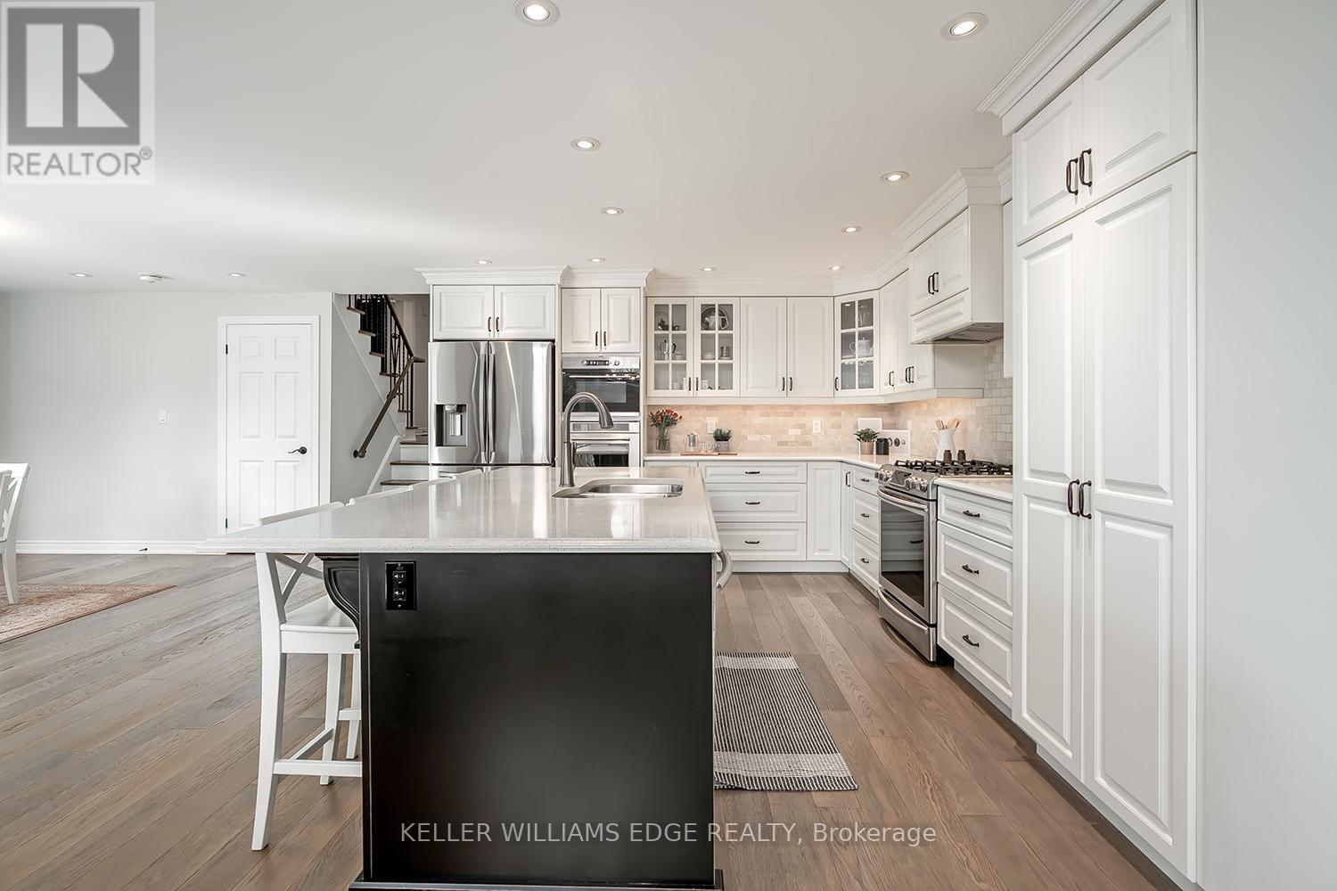 3270 Spruce Avenue, Burlington, Ontario  L7N 1J4 - Photo 13 - W12881988