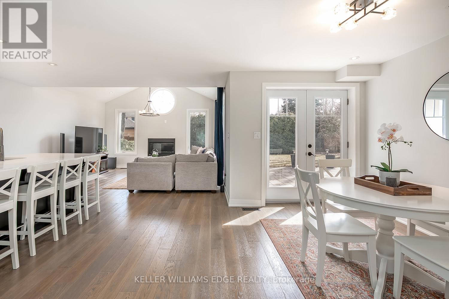 3270 Spruce Avenue, Burlington, Ontario  L7N 1J4 - Photo 8 - W12881988