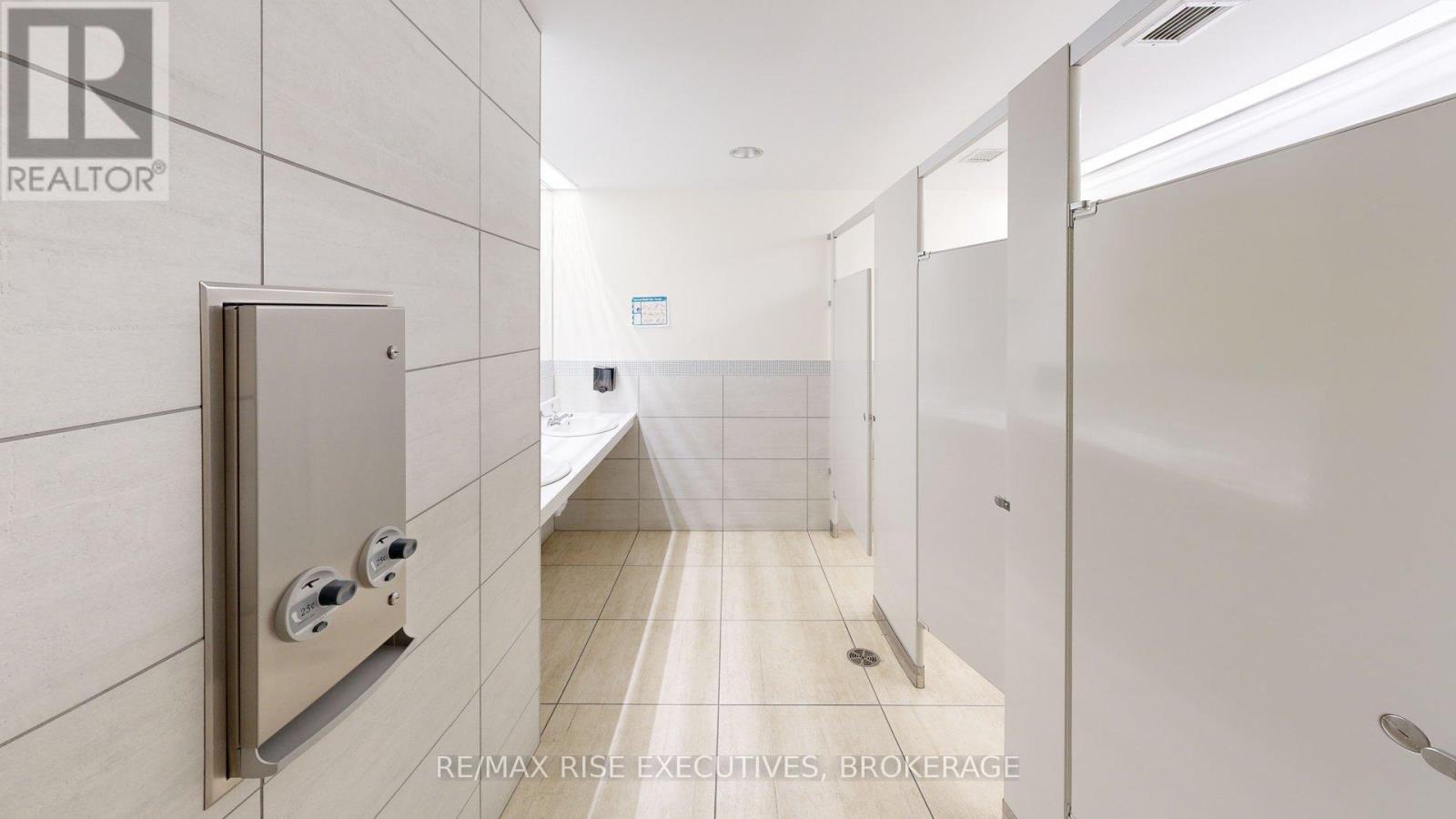 502 - 49 Place D' Armes, Kingston (East Of Sir John A. Blvd), Ontario  K7K 6E1 - Photo 10 - X12823198