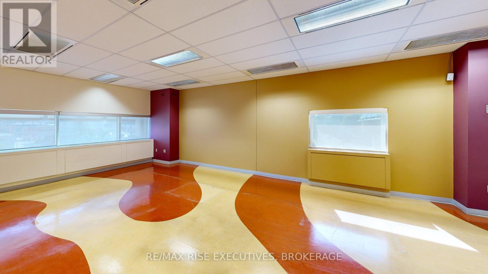 503 - 49 Place D' Armes, Kingston (East Of Sir John A. Blvd), Ontario  K7K 6E1 - Photo 8 - X12805316