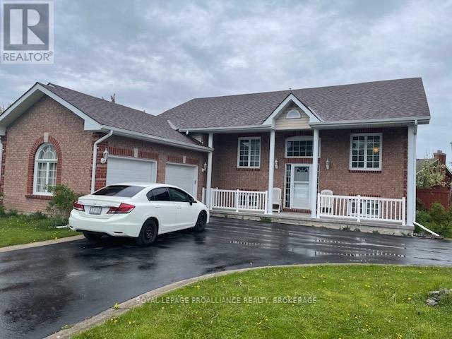 662 Millbrook Crescent, Kingston, Ontario  K7M 7Z8 - Photo 2 - X12882054