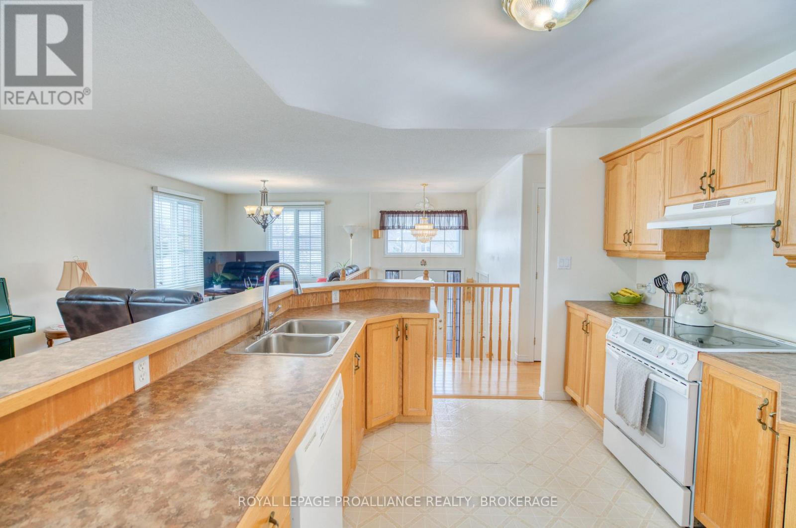 662 Millbrook Crescent, Kingston, Ontario  K7M 7Z8 - Photo 15 - X12882054
