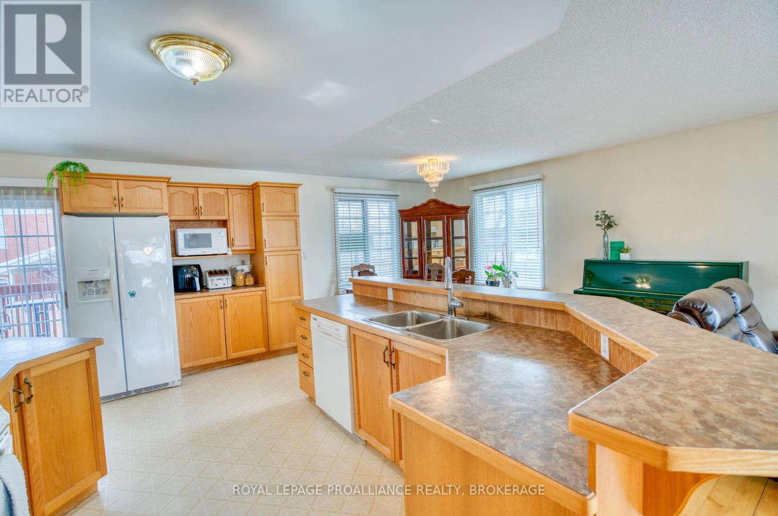 662 Millbrook Crescent, Kingston, Ontario  K7M 7Z8 - Photo 14 - X12882054