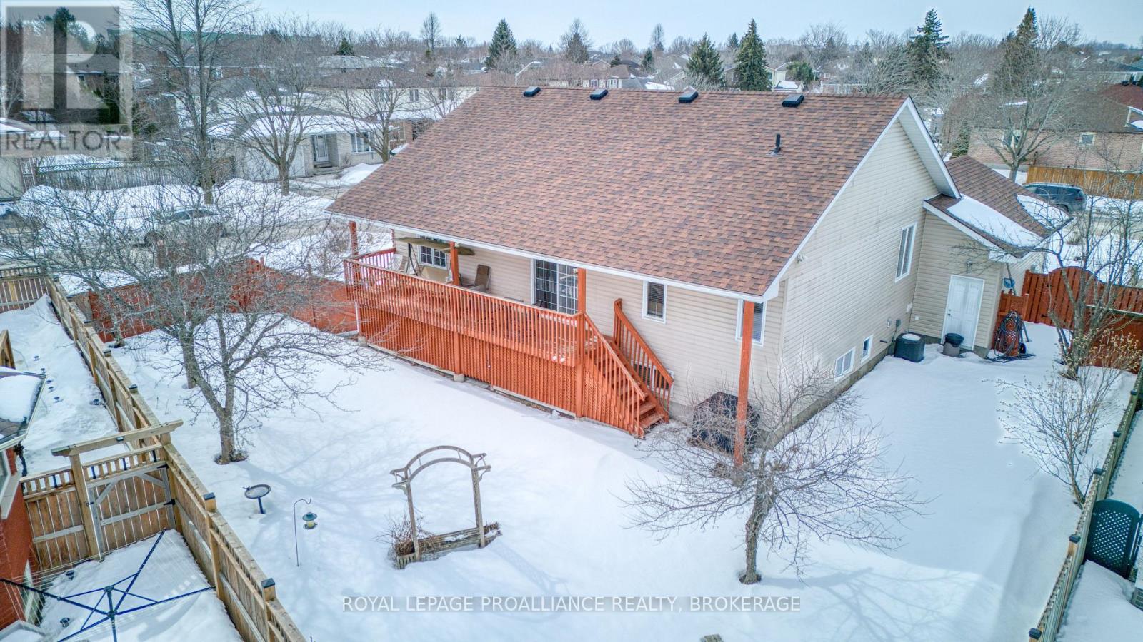 662 Millbrook Crescent, Kingston, Ontario  K7M 7Z8 - Photo 7 - X12882054