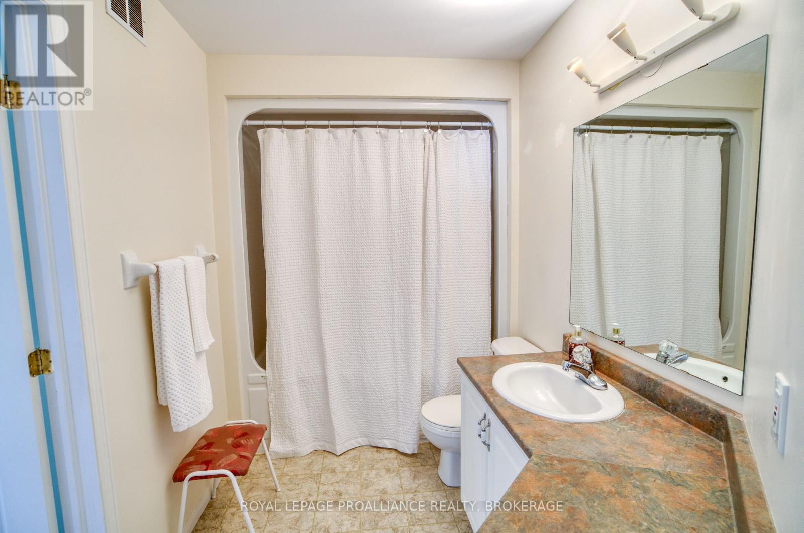 662 Millbrook Crescent, Kingston, Ontario  K7M 7Z8 - Photo 23 - X12882054