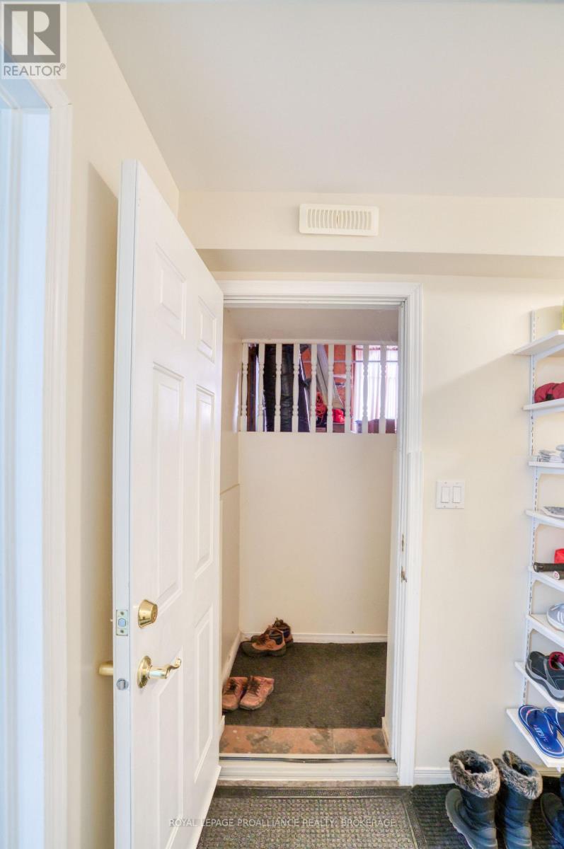 662 Millbrook Crescent, Kingston, Ontario  K7M 7Z8 - Photo 37 - X12882054