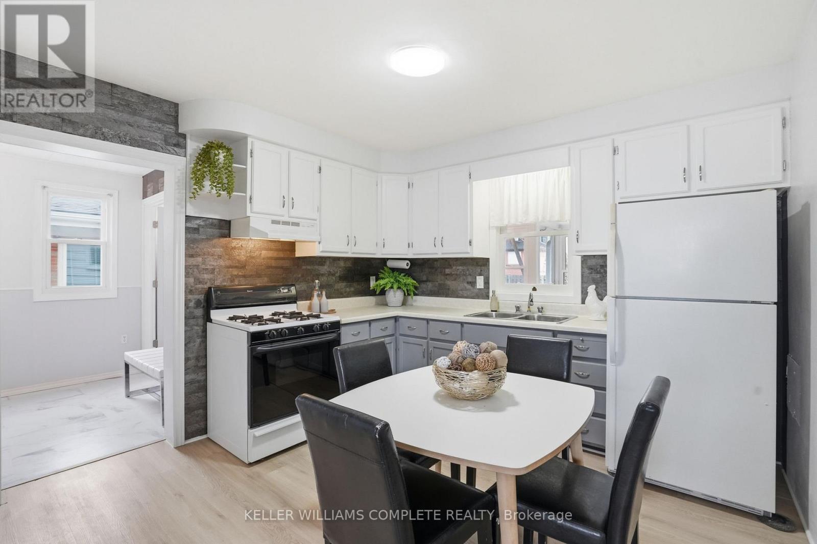 7 West 1st Street, Hamilton, Ontario  L9C 3B5 - Photo 5 - X12882018