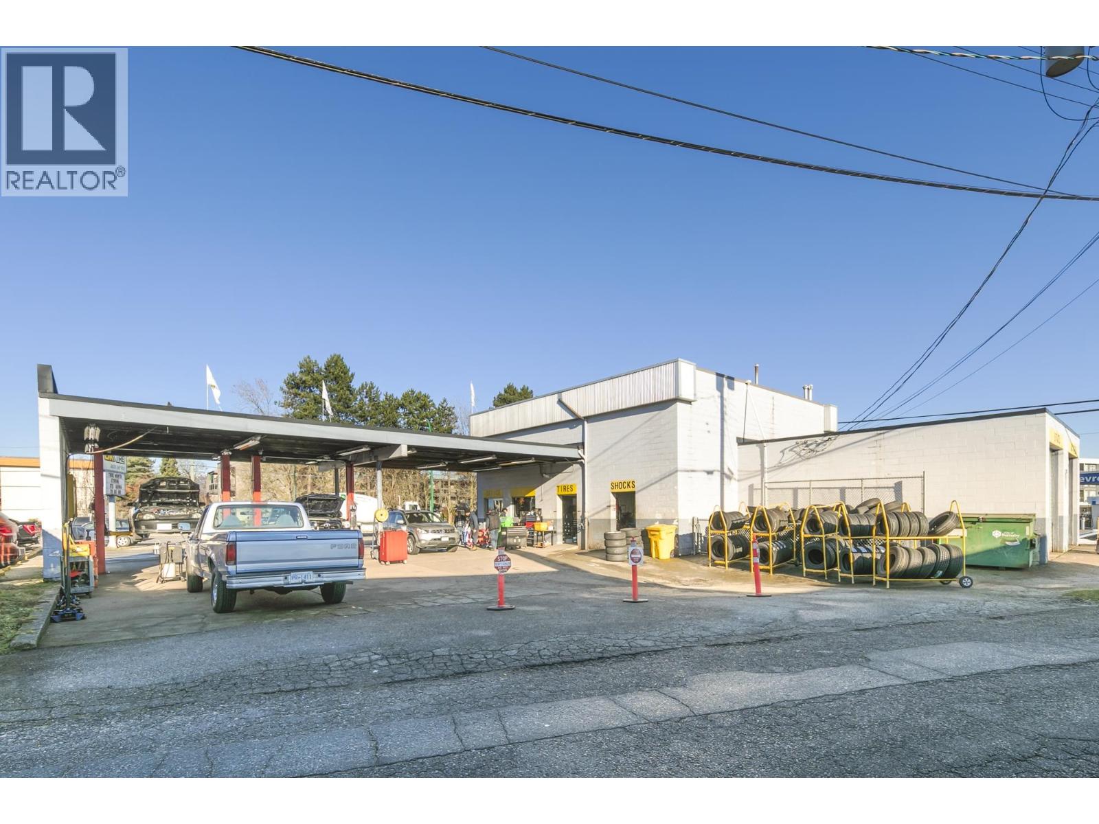 6092 Kingsway, Burnaby, British Columbia  V5J 1H3 - Photo 18 - C8077005