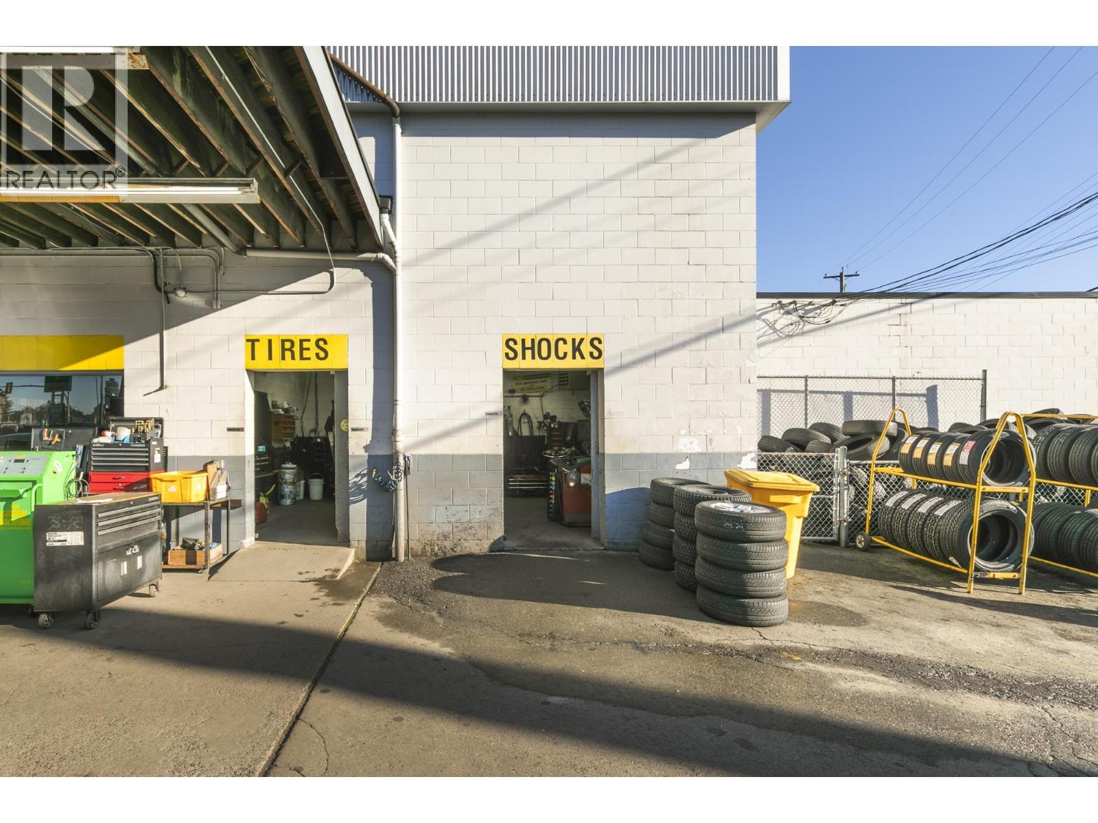 6092 Kingsway, Burnaby, British Columbia  V5J 1H3 - Photo 17 - C8077005