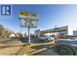 6092 KINGSWAY, Burnaby, British Columbia