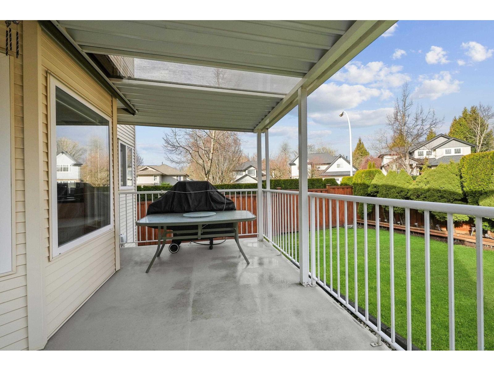 18111 68a Avenue, Surrey, British Columbia  V3S 9C2 - Photo 27 - R3099610