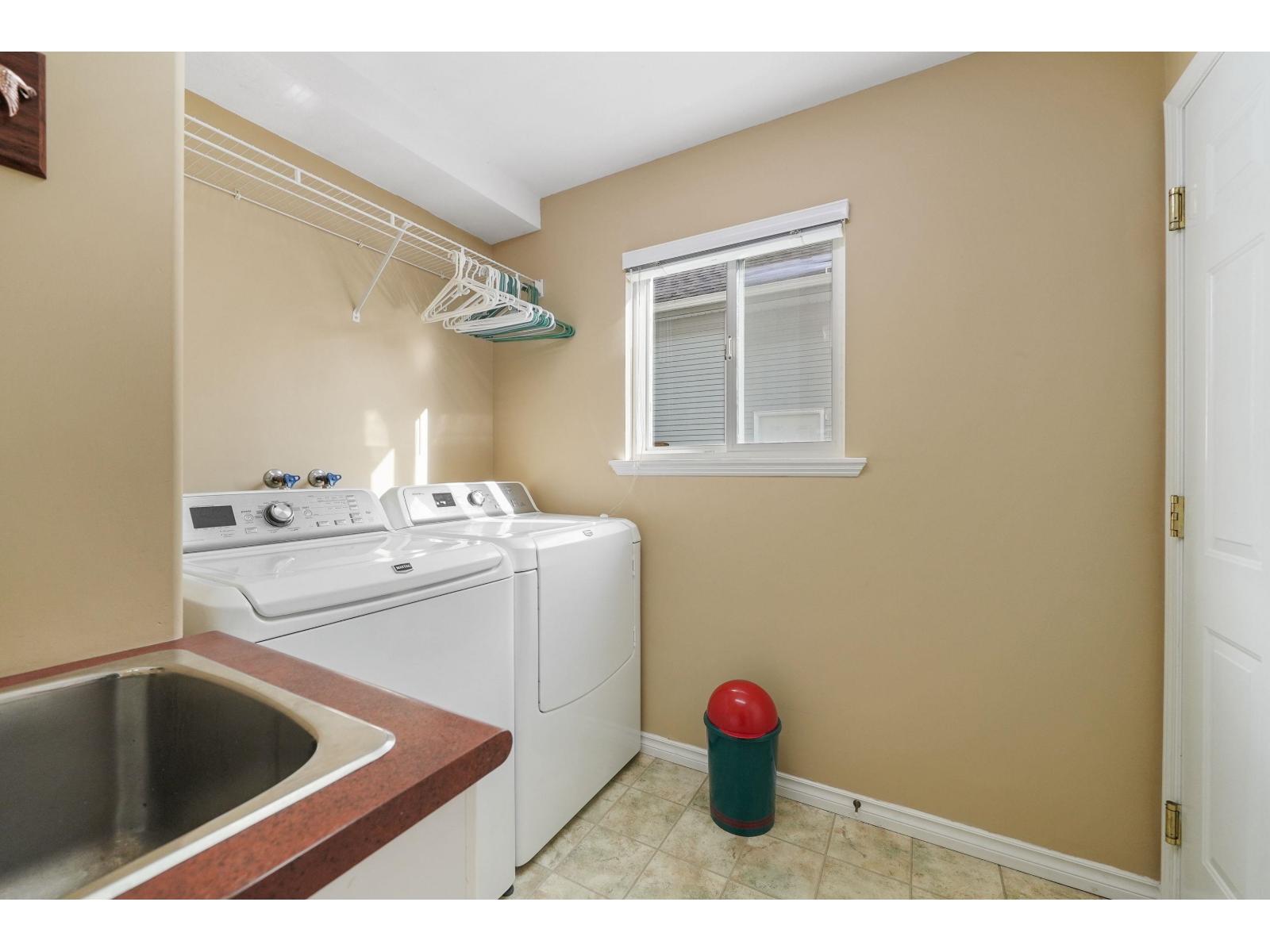 18111 68a Avenue, Surrey, British Columbia  V3S 9C2 - Photo 23 - R3099610