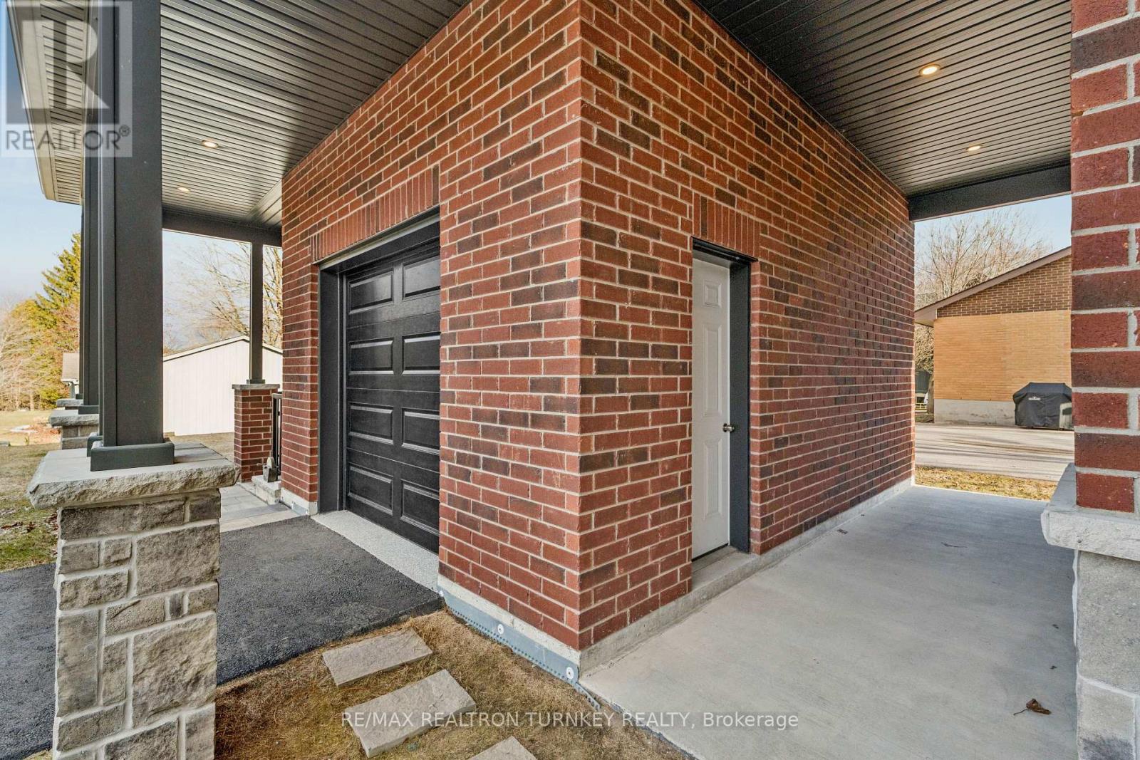 271 Main Street N, Uxbridge, Ontario  L9P 1R9 - Photo 46 - N12881326