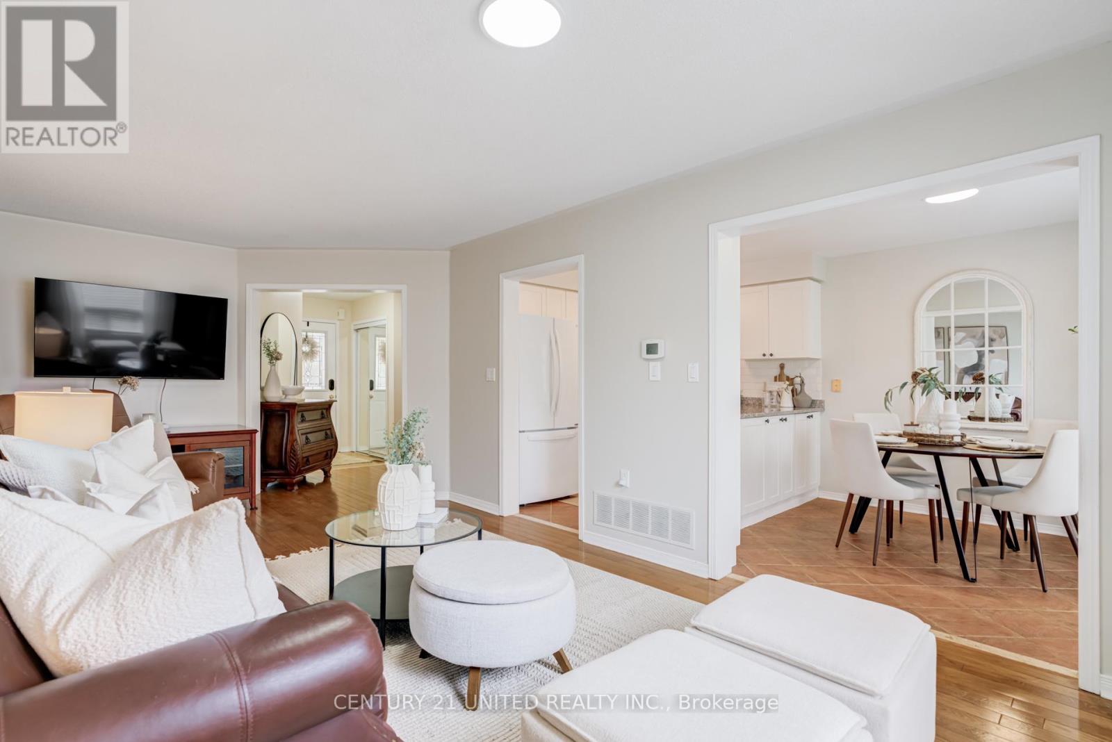 67 Ault Crescent, Whitby, Ontario  L1M 2G7 - Photo 12 - E12882158