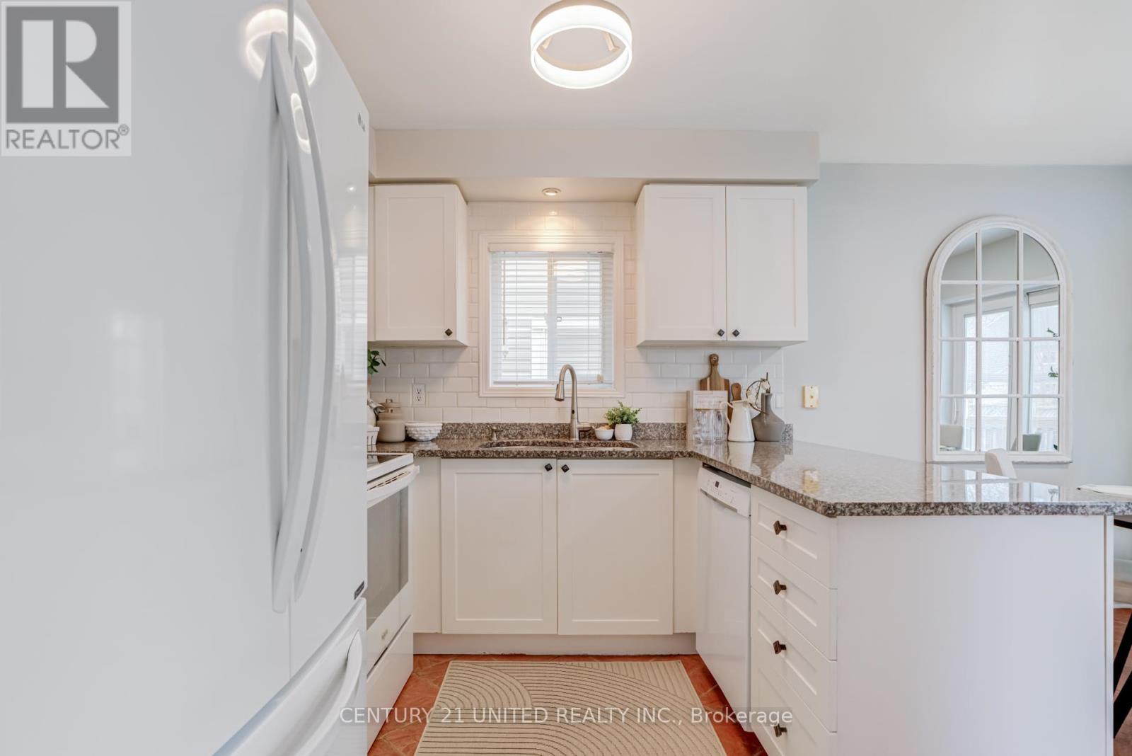 67 Ault Crescent, Whitby, Ontario  L1M 2G7 - Photo 13 - E12882158