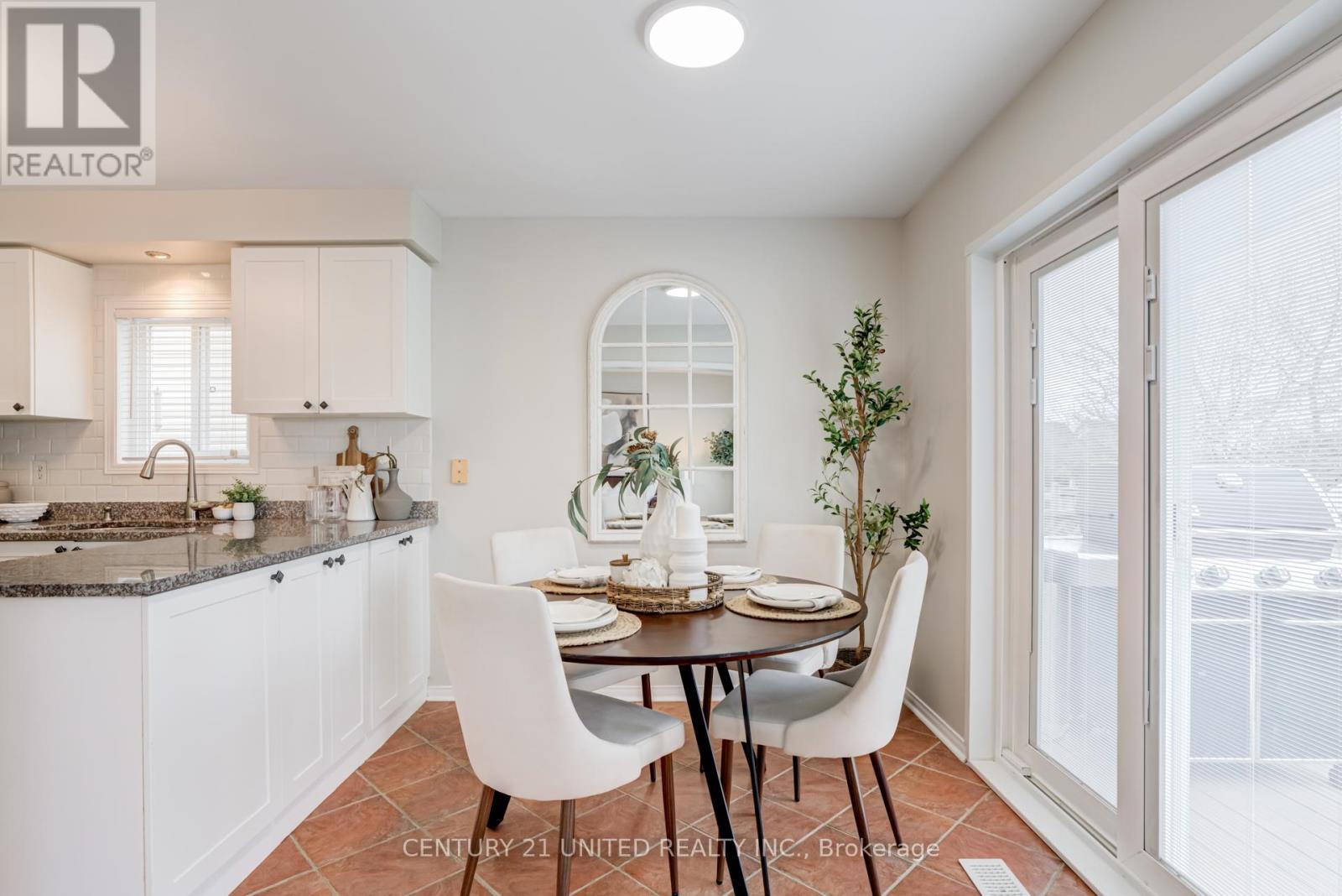 67 Ault Crescent, Whitby, Ontario  L1M 2G7 - Photo 18 - E12882158