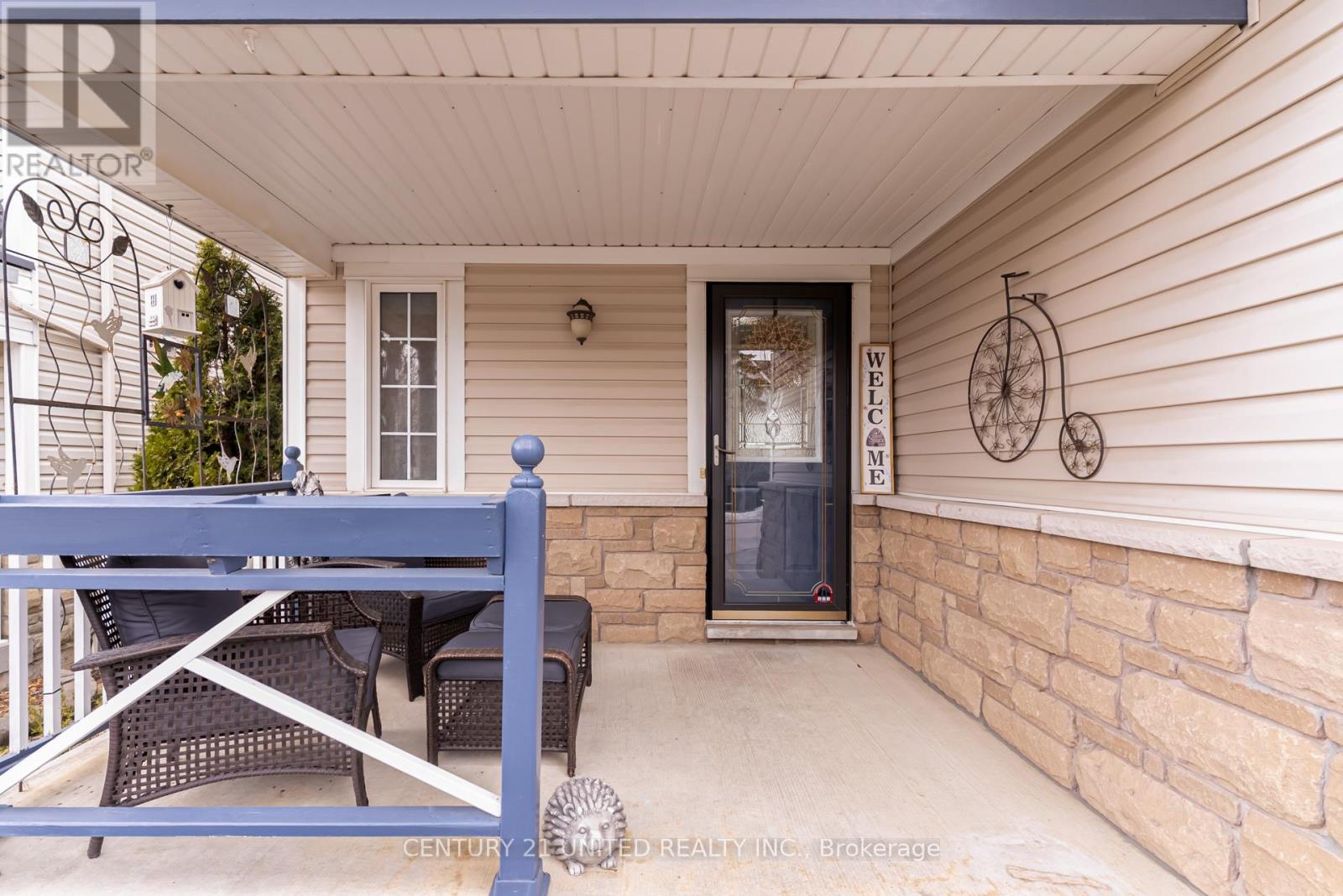 67 Ault Crescent, Whitby, Ontario  L1M 2G7 - Photo 5 - E12882158