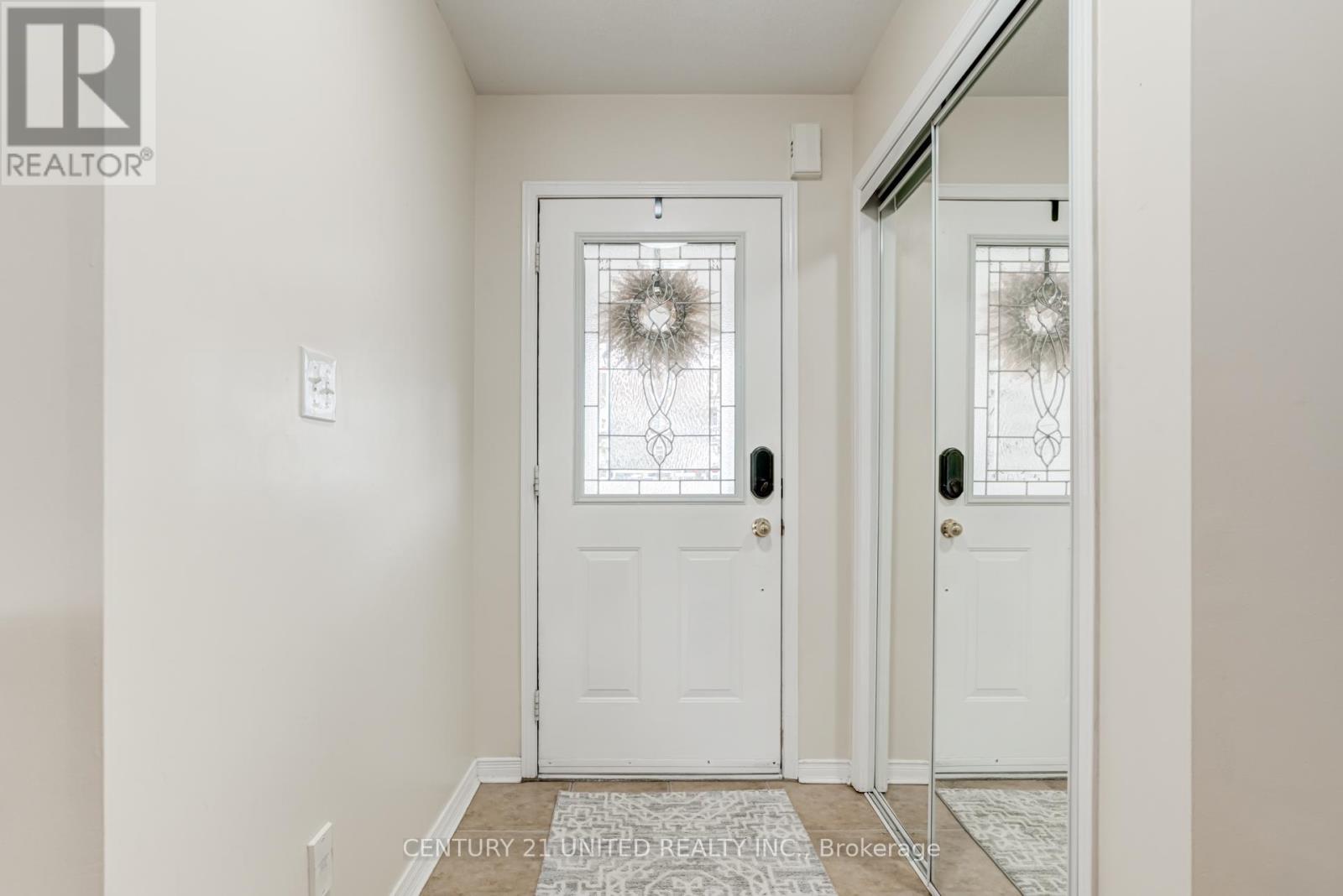 67 Ault Crescent, Whitby, Ontario  L1M 2G7 - Photo 7 - E12882158