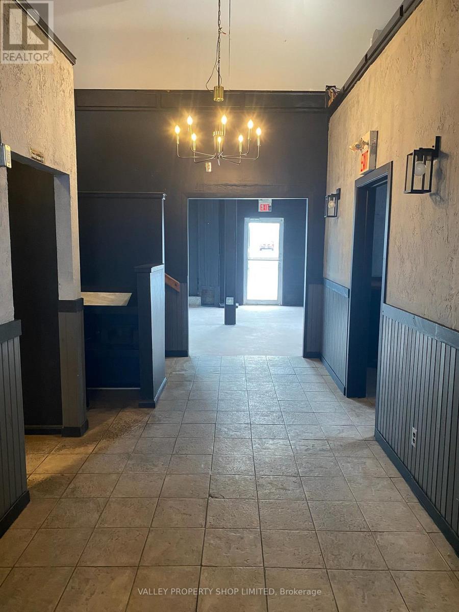 207 Nelson Street, Pembroke, Ontario  K8A 3N1 - Photo 7 - X12882050