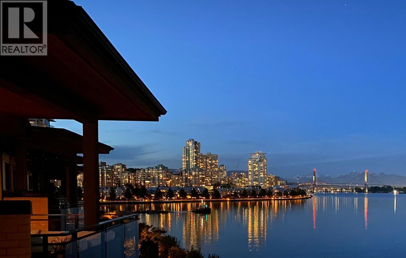 414 220 SALTER STREET, New Westminster, British Columbia