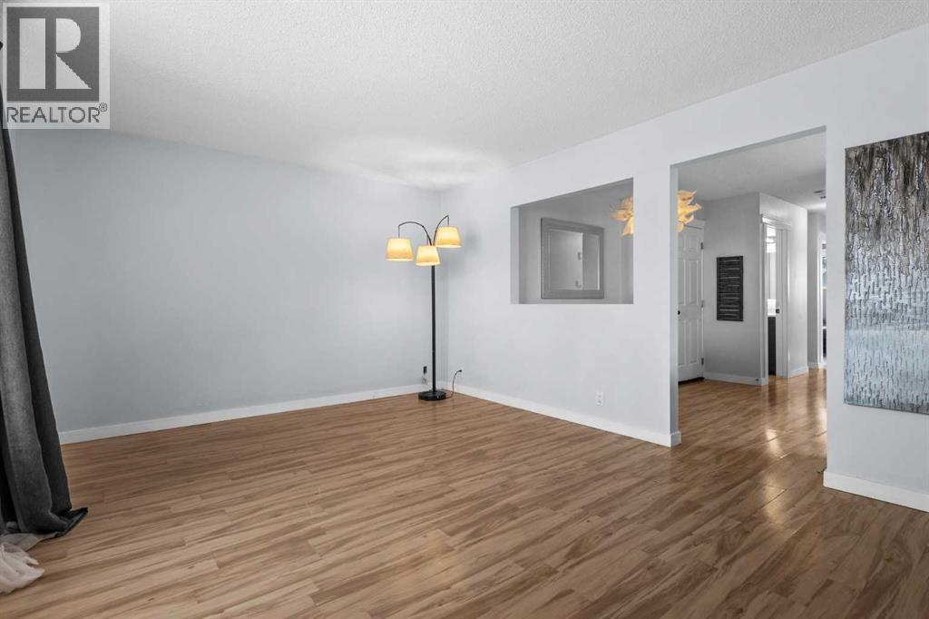 8510 Centre Street Ne, Calgary, Alberta  T3K 1K7 - Photo 4 - A2292127